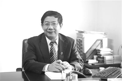 郭宏成 山东省烟台第三中学校长