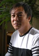 角色介绍:角色名:李俊演员名:谢园简介:何家福的同学,朋友.