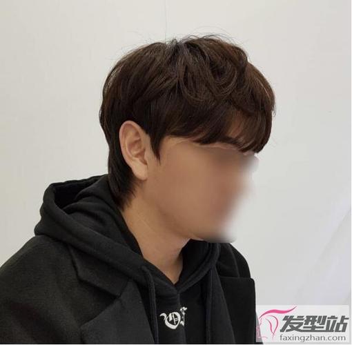 2019潮流男生发型男生微卷短发成大热