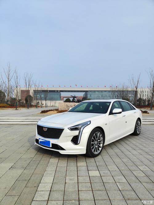 凯迪拉克ct62022款28t铂金型