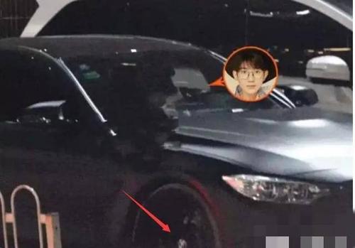 tfboys 王俊凯王源易烊千玺开车出行,来看看他们开的什么车