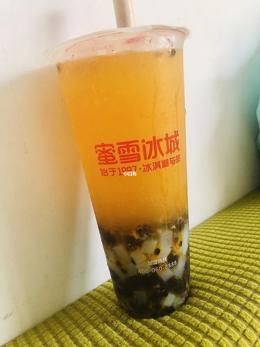 蜜雪冰城 满杯百香果永远的神!