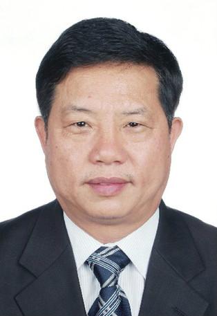 卯稳国,男,汉族,1956年7月生,云南富源人,1975年4月加入中国共产党