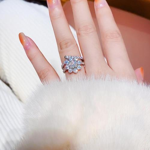 925纯银镶钻八星八箭太阳花高碳钻2克拉莫桑石钻戒女戒指仿真钻大