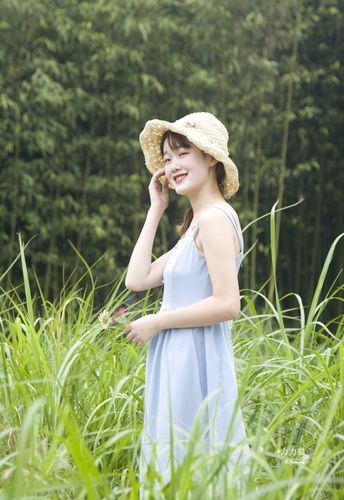 人像外拍:清纯可爱的学生妹