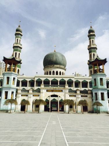  p>东关清真大寺,是西宁古城著名的 a target="_blank" href="/item