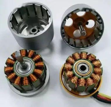 分析方法也和内转子电机类似,大家可以自己分析一下,根据右手螺旋