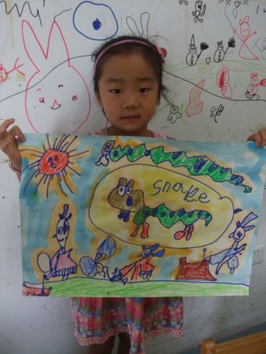 满天星班 绘画:【古装人物故事】画蛇添足 手工:【软陶】小蛇