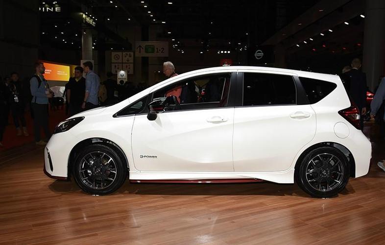 日产全新进口"飞度"亮相,仅6万起,配1.2l混动引擎,油耗3.1l