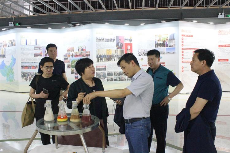 绥化市北林区领导一行莅临根力多股份参观考察