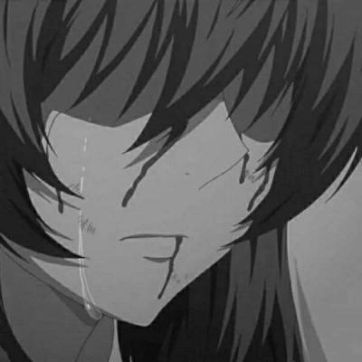 黑白头像伤感落泪女