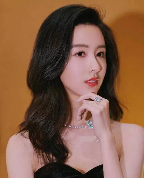 这3位女明星美商不一般明明很清秀硬生生变成了浓颜系