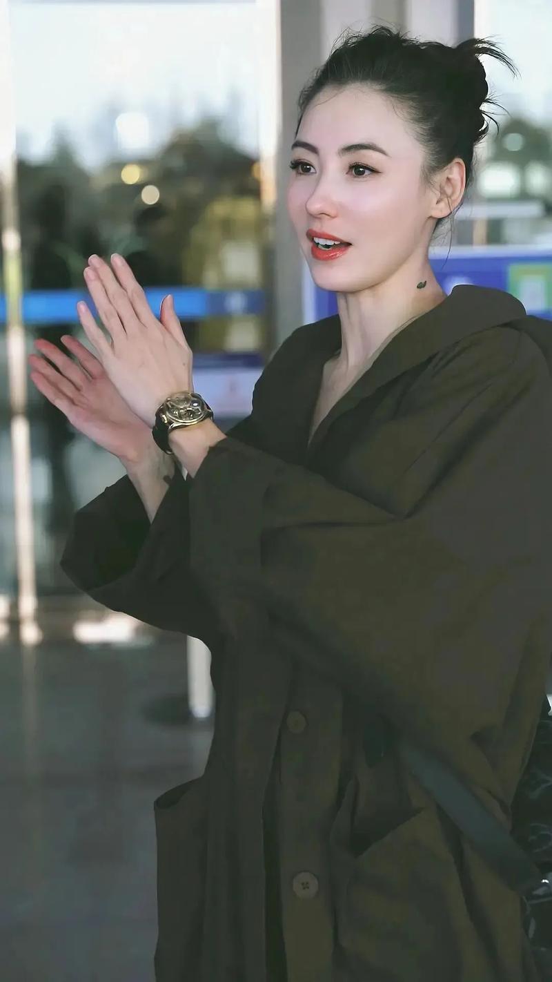 40岁张柏芝未ps生图冲上热搜,我被这张脸吓到了!