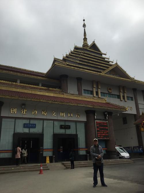 中缅姐告国门口岸为国家级的边贸口岸,是中国对缅贸易陆路通道最繁忙