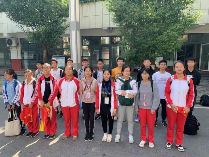 汉滨初中高新校区运动健儿在安康市运动会上创佳绩