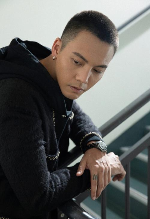 男明星寸头大赏|王安宇寸头半永久吧!黄景瑜帅炸了!