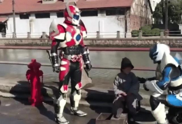 铠甲勇士:刑天回归穿越画面公开,皮套保养完好,却惨遭