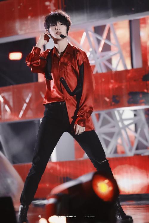 门面主舞 门面主舞 门面主舞 1.跨年无尽的冒险