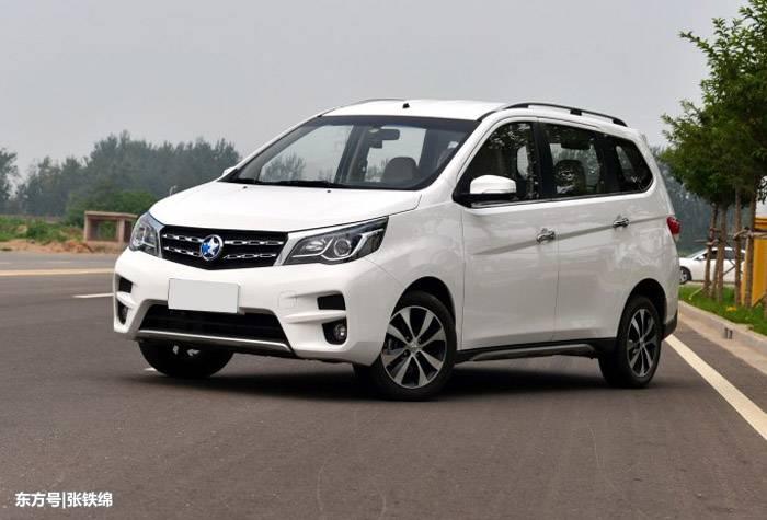 最新款启辰m50实车曝光,比五菱宏光更霸气,用日产发动机