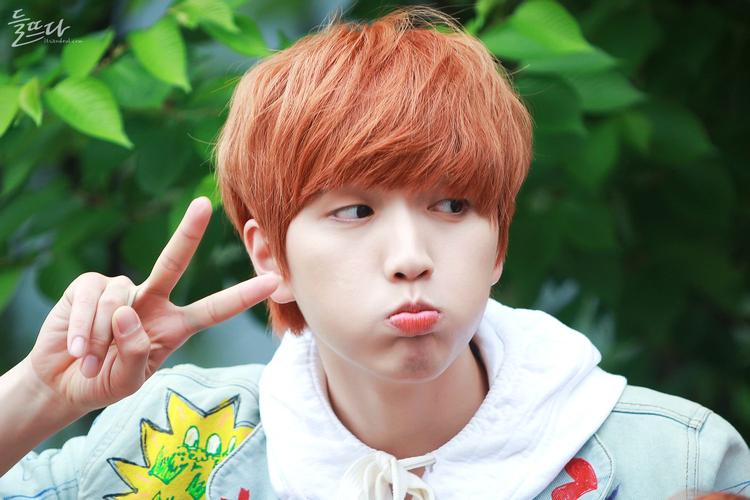  /p> p>2011年4月23日,灿多随b1a4