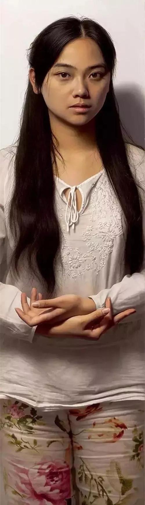 即时讯息  提到超写实绘画 当然会率先想到中国当代 超写实主义油画的