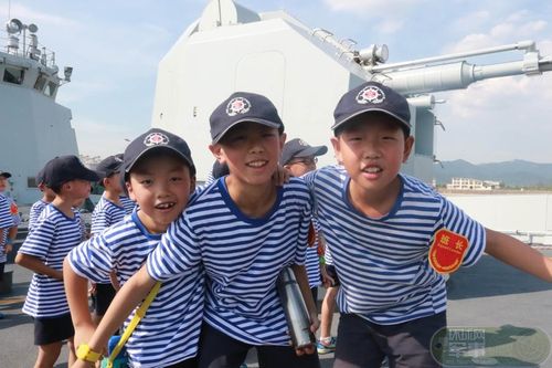 来自东海舰队某支队小海军夏令营的新闻观察