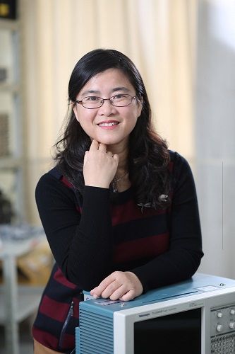 复旦大学曾璇雷群英教授喜获第十届中国青年女科学家奖
