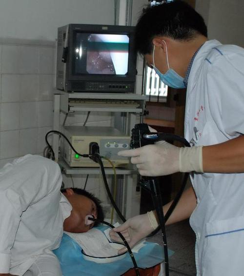 年轻人有必要做胃镜吗医生为啥不建议年轻人做胃镜不妨了解下