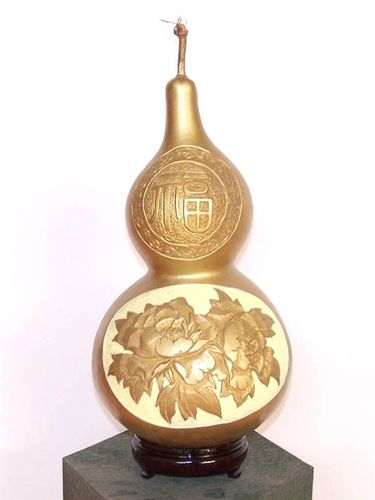规格参数: 纹饰图案:书法字画材质:原生 品牌:乾坤葫芦产品编号