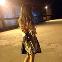 qq头像女生夜晚街头