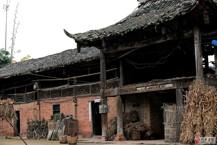 曾经的荣耀--冯家大院
