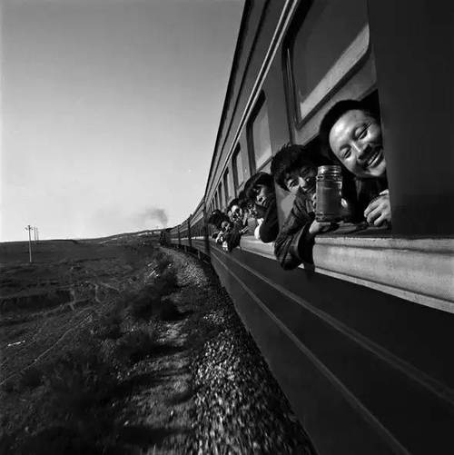 为什么那些大师的摄影作品多是黑白的呢?(第927期)