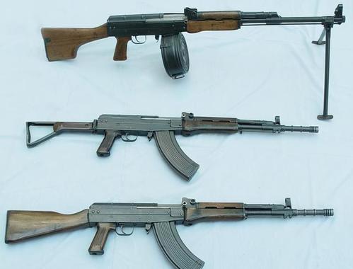 白宝山覆灭记,如何通过安检,把81式自动步枪,带到西北