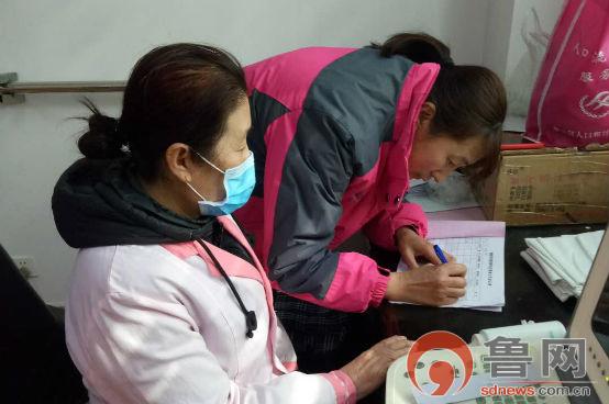 泰前街道三合社区开展育龄妇女免费健康查体活动