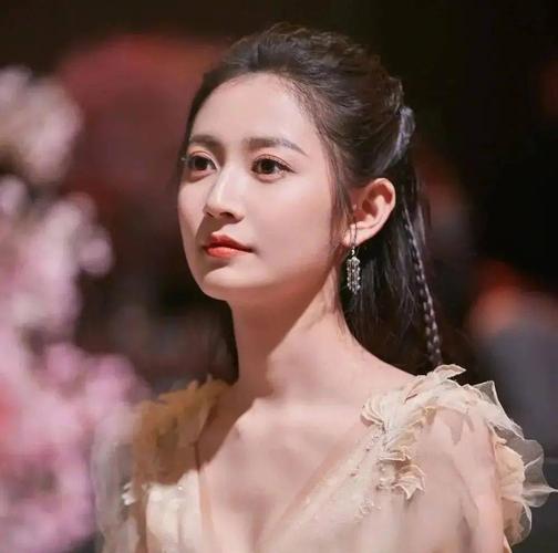 微信头像陈钰琪