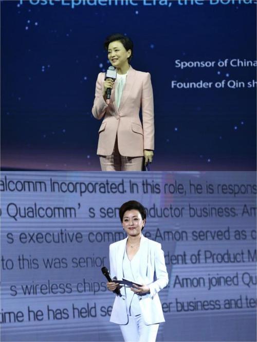 杨澜的造型踩雷了,蕾丝裙配黑丝袜略显土气,也就她能