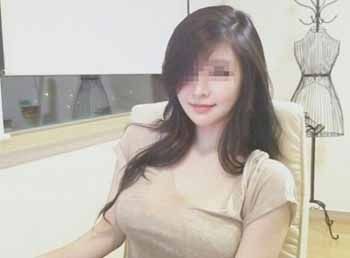 嘿秀女主播露私密直播性行为 堪比斗鱼tv造人脱