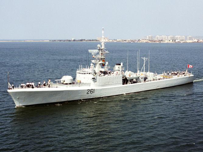 麦肯齐级驱逐舰