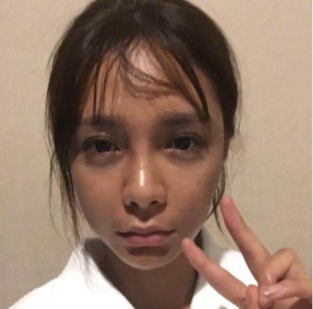 有种"反差"叫沈梦辰卸妆,素颜肤色堪比宋小宝,网友直呼真实