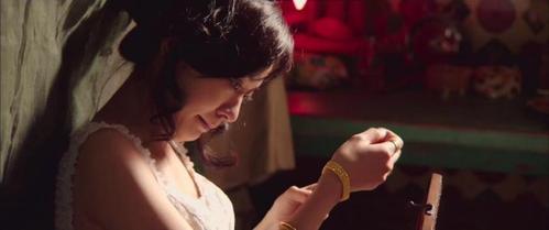 电影军中乐园万茜真的脱吗?