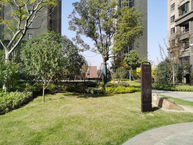 华地翡翠蓝湾朗园