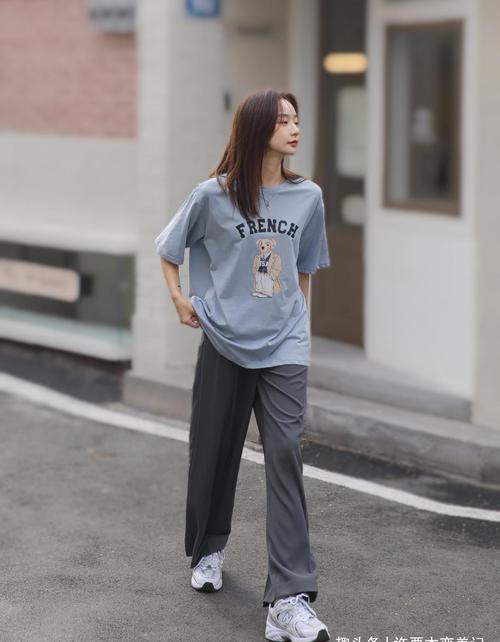 原创穿t恤普通又烂大街今夏流行的这几种穿法高级还显瘦