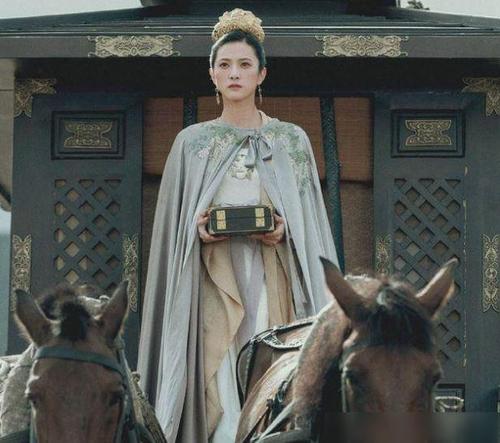 雪中悍刀行裴南苇已婚徐凤年为何强撩她只因天生尤物