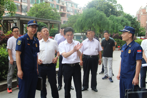 嵊州市委副书记,市长严钢带队督查消防安全工作