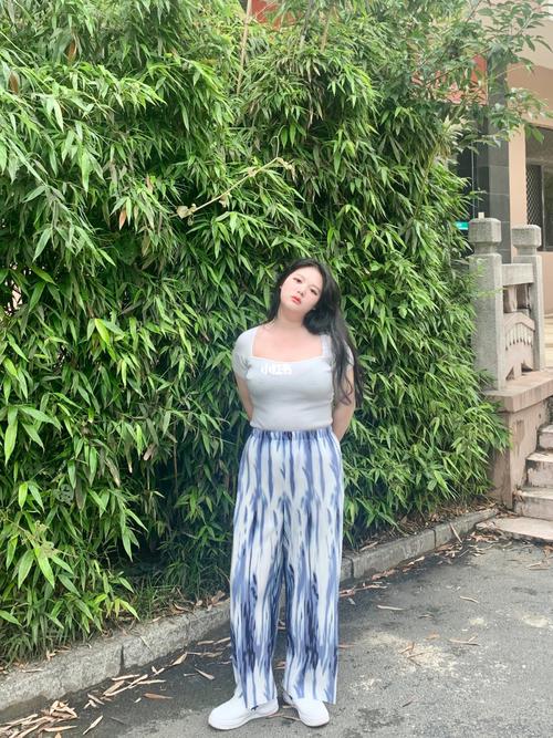 165cm 150斤|大码气质氛围感穿搭～_穿搭_微胖穿搭_夏天去哪玩_微胖