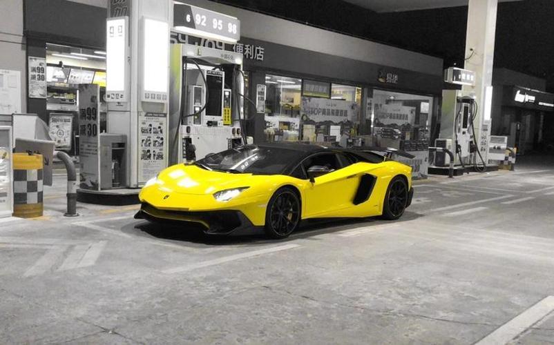 苏州2012年6月兰博基尼aventador2011款lp7004黄色自动档