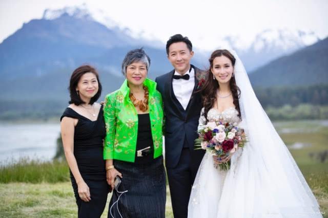 卢靖姗晒婚礼现场照,感恩韩庚送自己完美回忆,也感谢妈妈保佑