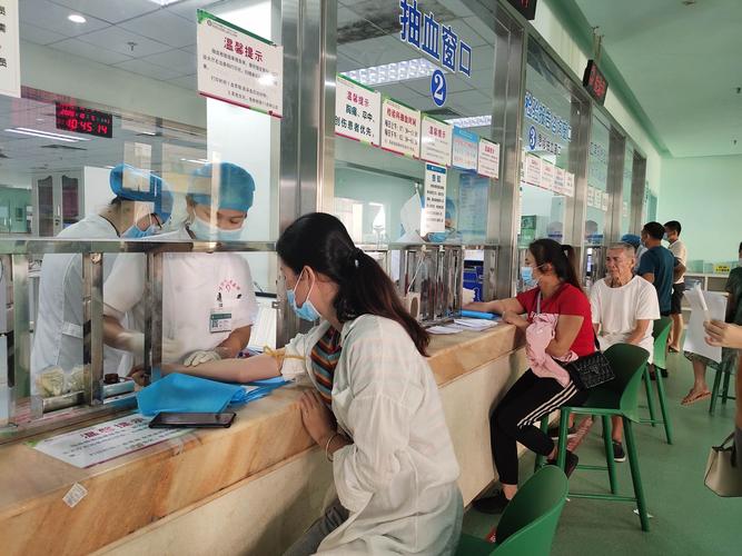 守护健康无停歇——致敬万宁市人民医院中秋国庆坚守岗位的医务工作者