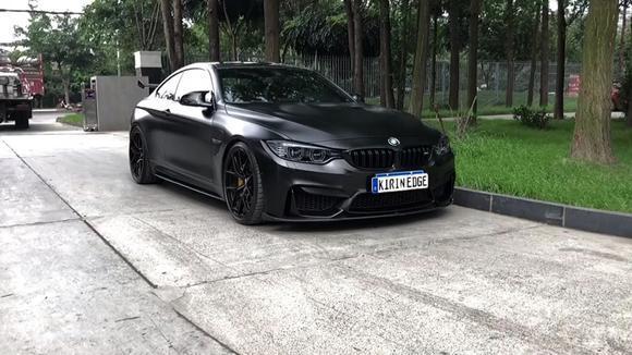 杭州汽车改色贴膜,宝马3系车身电光黑改色贴膜,帅气黑武士效果