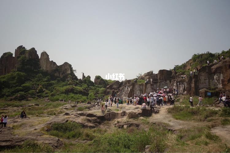 绍兴羊山石城_悬崖_羊山石佛攻略_羊山石城_绍兴北站